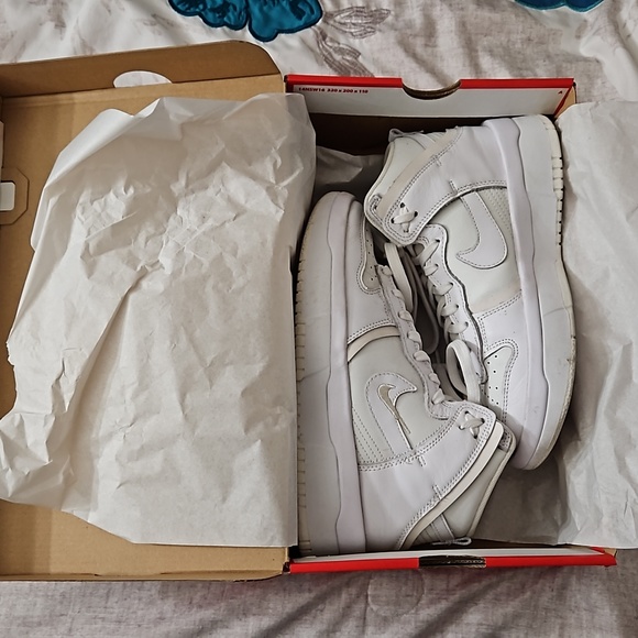 Women's Nike Dunk high up in Summit White - Picture 6 of 7